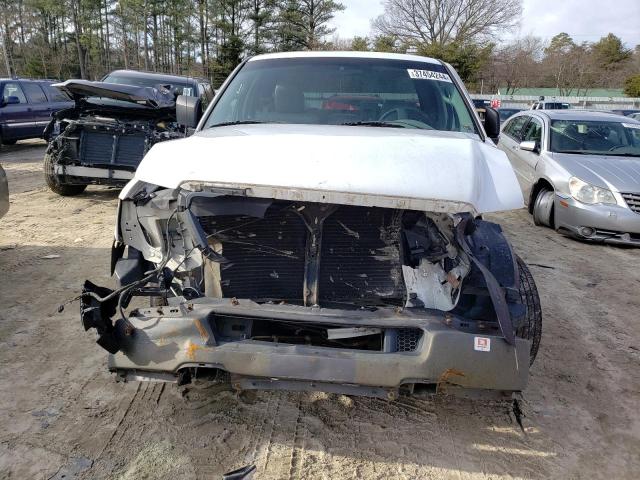 1FTRF12245NB74321 - 2005 FORD F150 WHITE photo 5