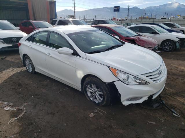 5NPEB4AC3DH706274 - 2013 HYUNDAI SONATA GLS WHITE photo 4