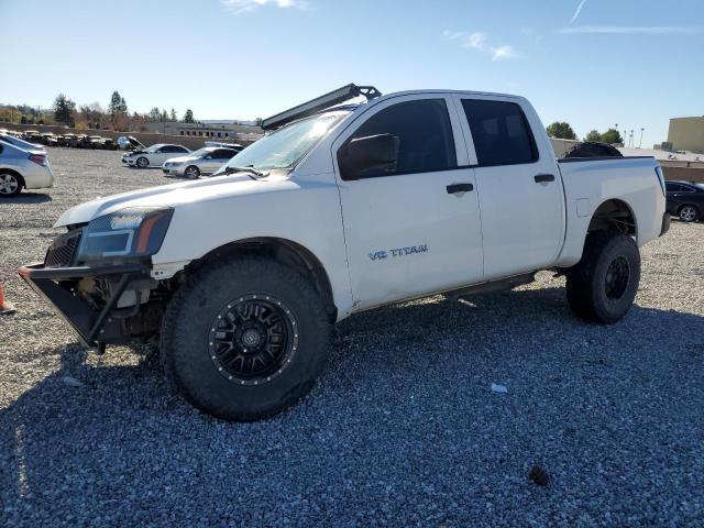 1N6AA07CX8N354069 - 2008 NISSAN TITAN XE WHITE photo 1