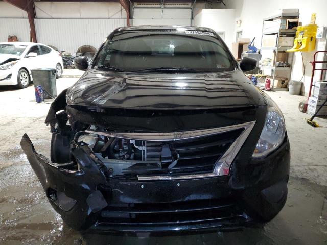 3N1CN7AP2HL816602 - 2017 NISSAN VERSA S BLACK photo 5