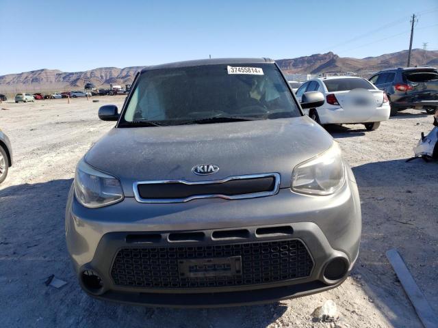 KNDJN2A27G7270314 - 2016 KIA SOUL GRAY photo 5