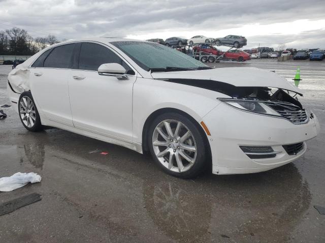 3LN6L2GK6GR618143 - 2016 LINCOLN MKZ WHITE photo 4