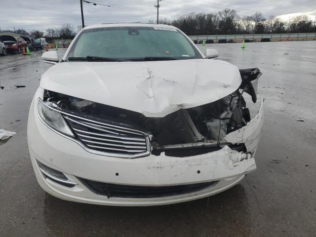 3LN6L2GK6GR618143 - 2016 LINCOLN MKZ WHITE photo 5