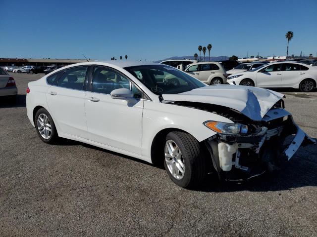 3FA6P0HR6DR279362 - 2013 FORD FUSION SE WHITE photo 4