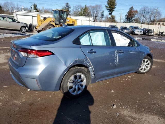 5YFEPMAE7MP167034 - 2021 TOYOTA COROLLA LE BLUE photo 3