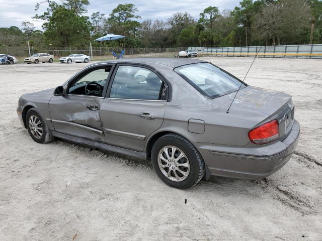 KMHWF25SX3A743693 - 2003 HYUNDAI SONATA GL GRAY photo 2