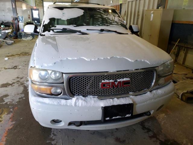 1GKEK63U62J189935 - 2002 GMC DENALI WHITE photo 5