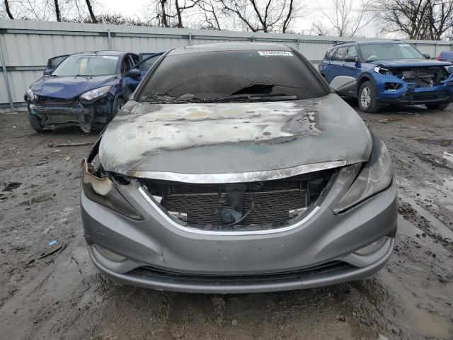 5NPEC4AC8DH674032 - 2013 HYUNDAI SONATA SE GRAY photo 5