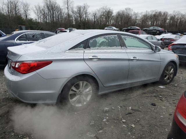 5NPEC4AC8CH364851 - 2012 HYUNDAI SONATA SE SILVER photo 3