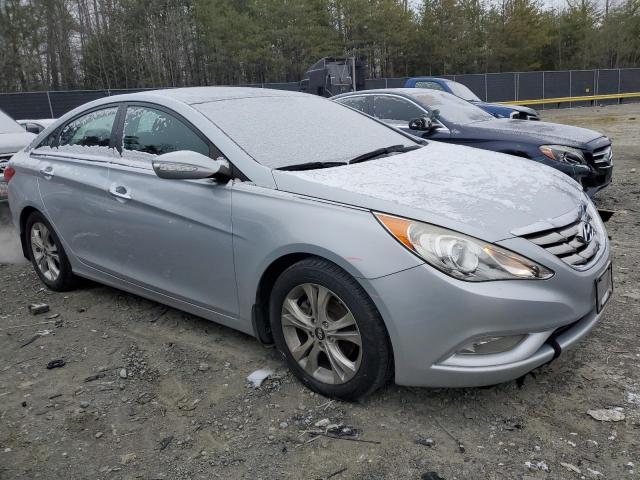 5NPEC4AC8CH364851 - 2012 HYUNDAI SONATA SE SILVER photo 4