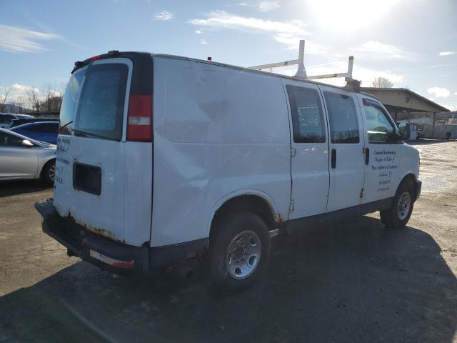 1GCZGFBA9A1175337 - 2010 CHEVROLET EXPRESS G2 WHITE photo 3