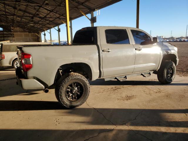 5TFGY5F15EX152634 - 2014 TOYOTA TUNDRA CREWMAX PLATINUM Grau Foto 3