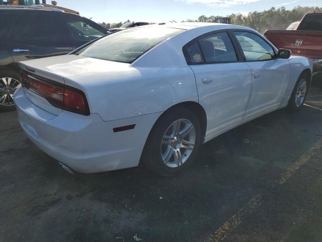 2B3CL3CG9BH605875 - 2011 DODGE CHARGER WHITE photo 3