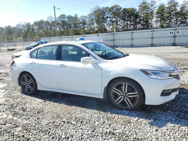 1HGCR3F97HA002474 - 2017 HONDA ACCORD TOURING WHITE photo 4