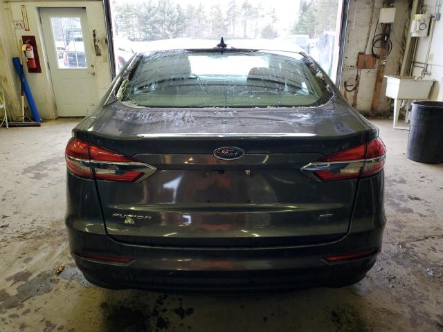 3FA6P0H72KR185863 - 2019 FORD FUSION SE GRAY photo 6