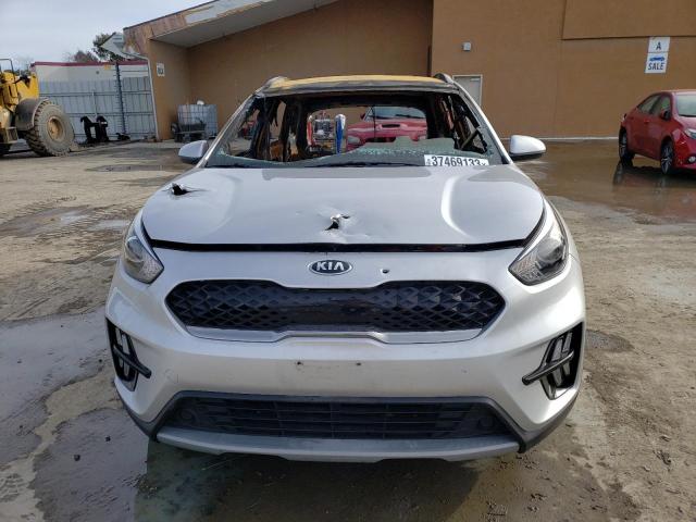 KNDCB3LC1L5396056 - 2020 KIA NIRO LX SILVER photo 5