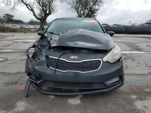 KNAFK4A61G5610191 - 2016 KIA FORTE LX BLACK photo 5