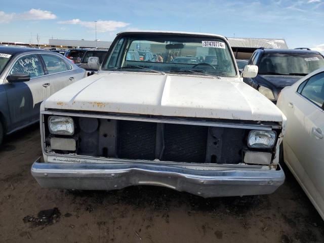 1GCFC24H8DJ133196 - 1983 CHEVROLET C20 WHITE photo 5