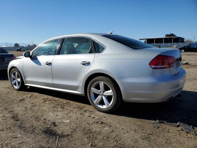 1VWBH7A38CC058814 - 2012 VOLKSWAGEN PASSAT SE GRAY photo 2