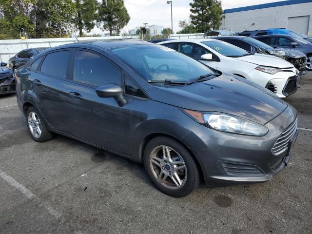 3FADP4BJ9HM118573 - 2017 FORD FIESTA SE GRAY photo 4