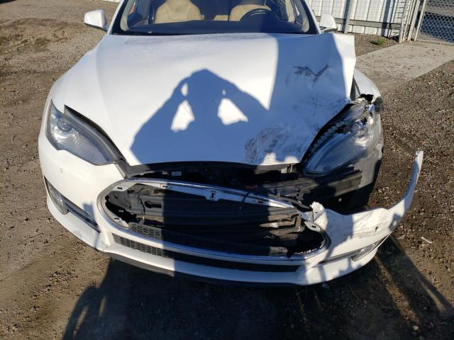 5YJSA1H13EFP35234 - 2014 TESLA MODEL S WHITE photo 11