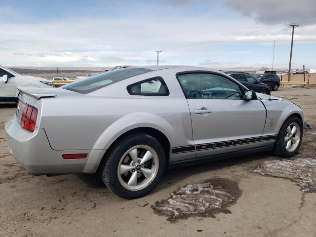 1ZVFT80N375232467 - 2007 FORD MUSTANG SILVER photo 3