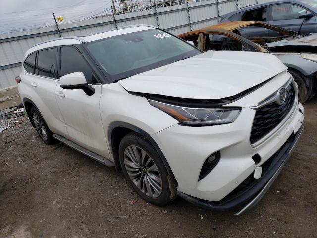 5TDFZRBH6MS062156 - 2021 TOYOTA HIGHLANDER PLATINUM WHITE photo 4