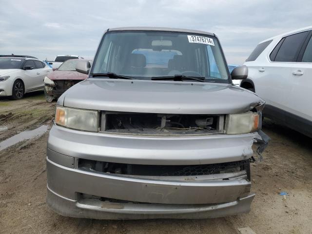 JTLKT334554007093 - 2005 SCION XB XB SILVER photo 5