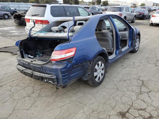 4T4BF3EK0BR104472 - 2011 TOYOTA CAMRY BASE BLUE photo 3