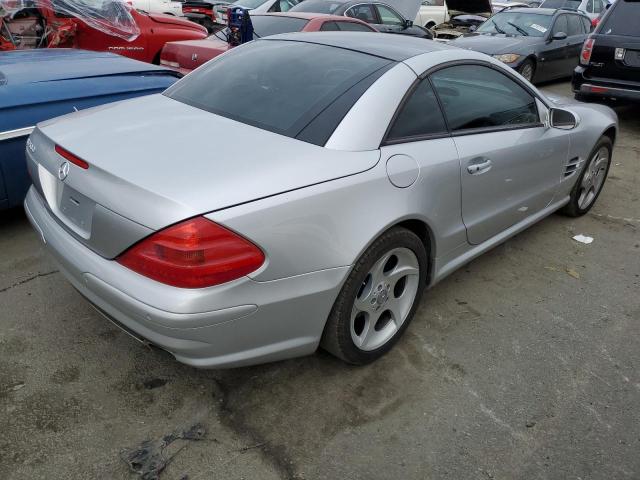 WDBSK75F24F065751 - 2004 MERCEDES-BENZ SL 500 SILVER photo 3