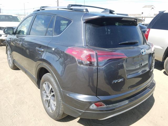 JTMRJREV7JD246258 - 2018 TOYOTA RAV4 HV LE  photo 3