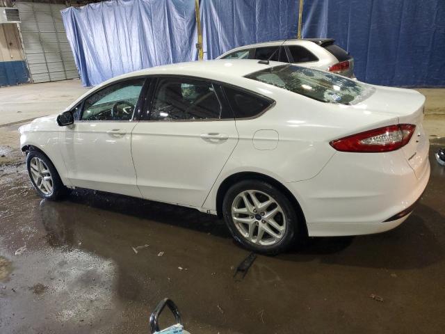 1FA6P0H77F5100279 - 2015 FORD FUSION SE WHITE photo 2