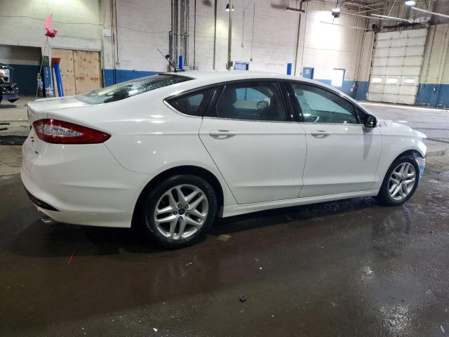 1FA6P0H77F5100279 - 2015 FORD FUSION SE WHITE photo 3