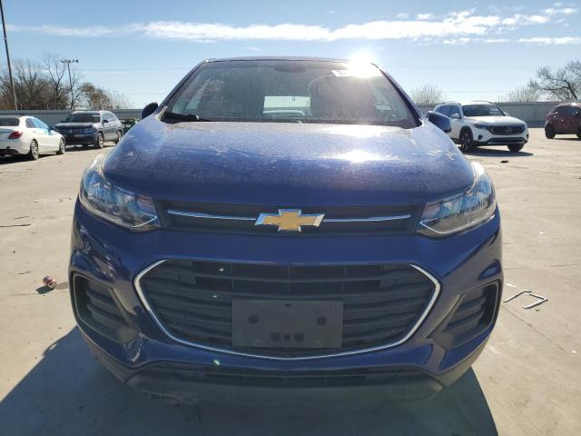 3GNCJKSB7HL210962 - 2017 CHEVROLET TRAX LS BLUE photo 5