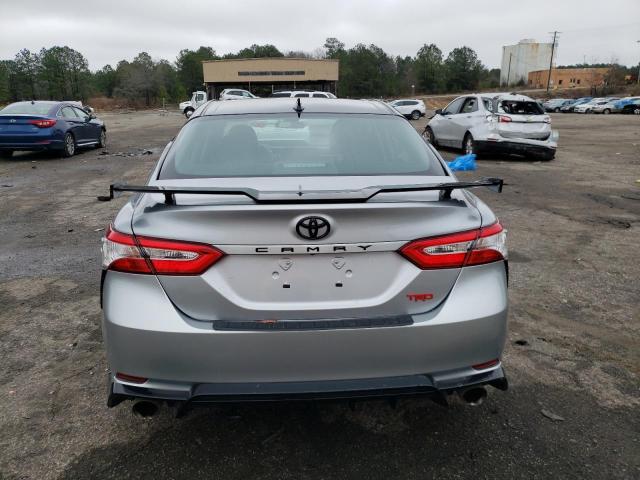 4T1NZ1AK6LU039928 - 2020 TOYOTA CAMRY TRD SILVER photo 6