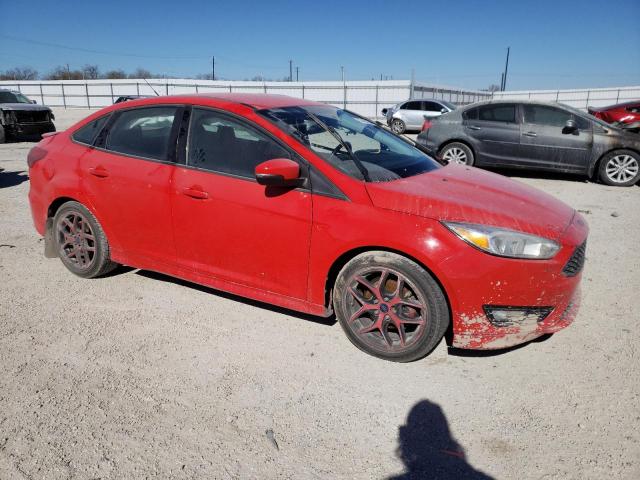 1FADP3F24GL371152 - 2016 FORD FOCUS SE RED photo 4