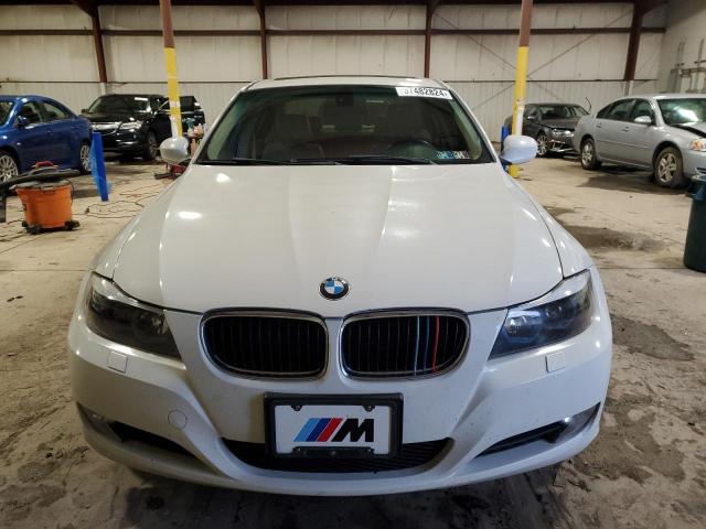 WBAPK5C50BA993605 - 2011 BMW 328 XI SULEV WHITE photo 5