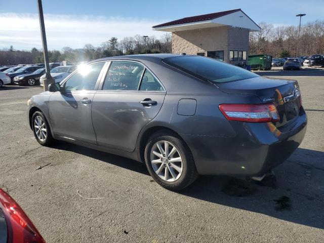 4T1BK3EK1BU631216 - 2011 TOYOTA CAMRY SE GRAY photo 2