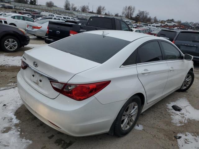 5NPEB4AC9DH782081 - 2013 HYUNDAI SONATA GLS WHITE photo 3