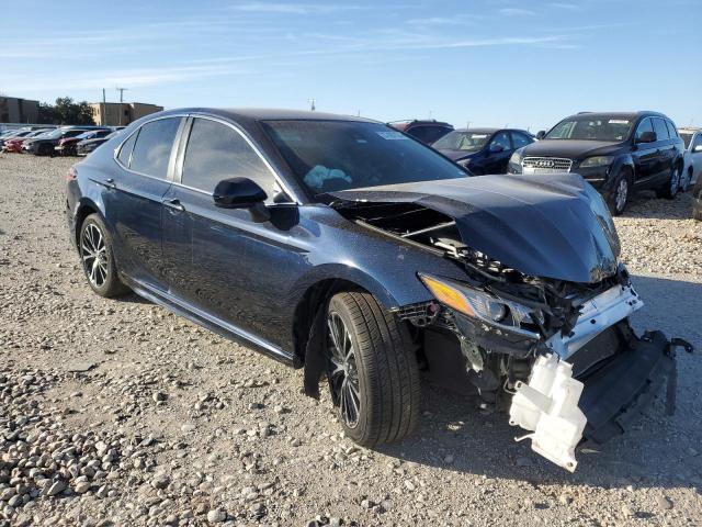 JTNB11HK0J3025249 - 2018 TOYOTA CAMRY L BLUE photo 4