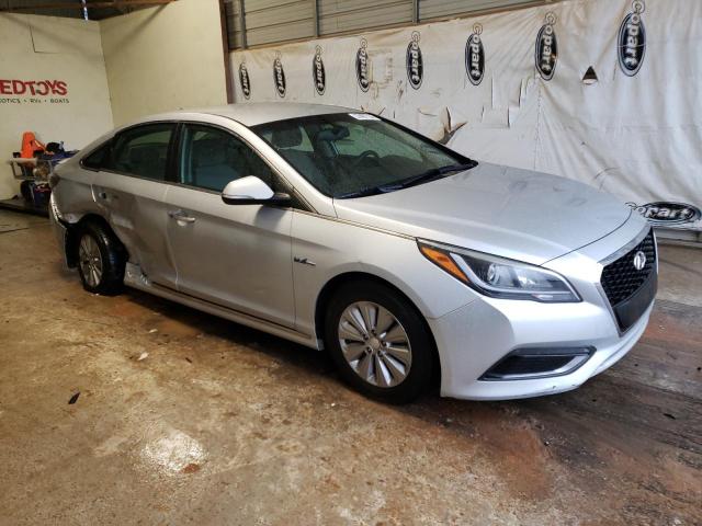 KMHE24L16GA009586 - 2016 HYUNDAI SONATA HYBRID SILVER photo 4