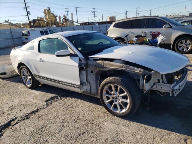 1ZVBP8AN2A5129842 - 2010 FORD MUSTANG WHITE photo 4