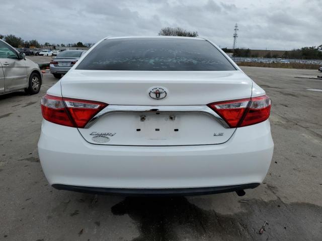 4T4BF1FK5FR462563 - 2015 TOYOTA CAMRY LE WHITE photo 6