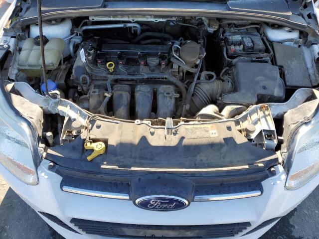 1FADP3F22DL313844 - 2013 FORD FOCUS SE WHITE photo 11