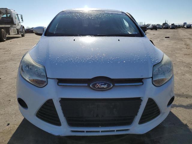 1FADP3F22DL313844 - 2013 FORD FOCUS SE WHITE photo 5