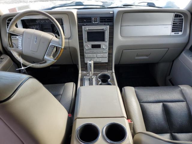 5LMJJ2J56AEJ00334 - 2010 LINCOLN NAVIGATOR 黑色 照片 8