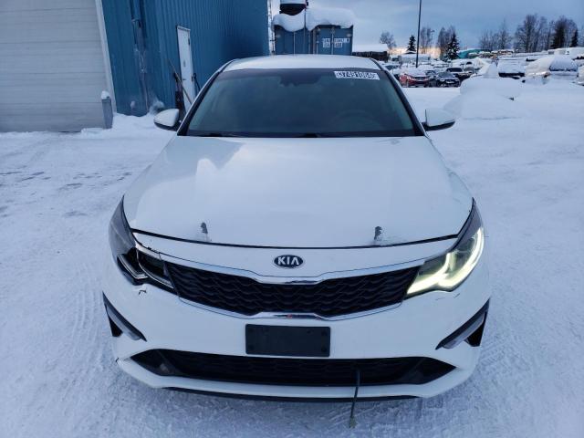 5XXGT4L37LG396529 - 2020 KIA OPTIMA LX WHITE photo 5