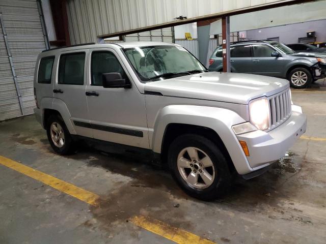 1C4PJMAK6CW167192 - 2012 JEEP LIBERTY SPORT SILVER photo 4