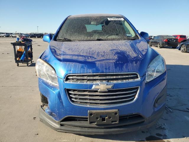 KL7CJKSB2GB757417 - 2016 CHEVROLET TRAX LS BLUE photo 5