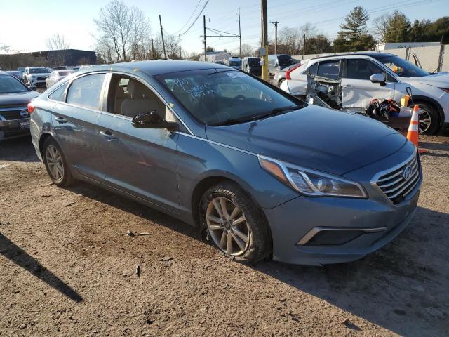 5NPE24AF3GH333266 - 2016 HYUNDAI SONATA SE BLUE photo 4